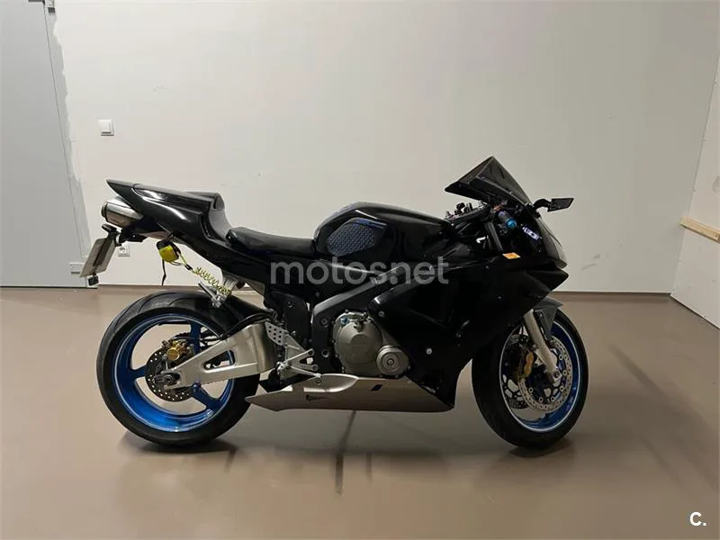 Honda CBR600RR 3899 € 2003 La Rioja - 2