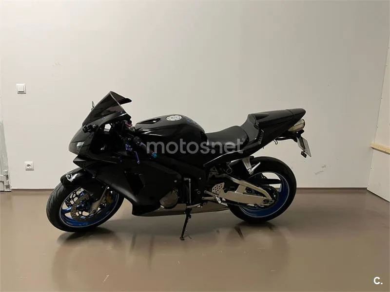 Honda CBR600RR - Vista 3