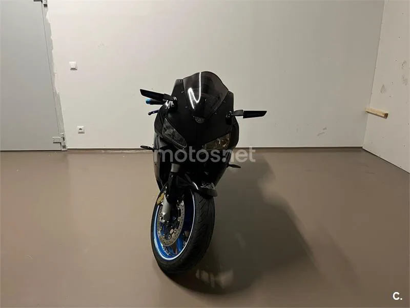 Honda CBR600RR - Vista 5