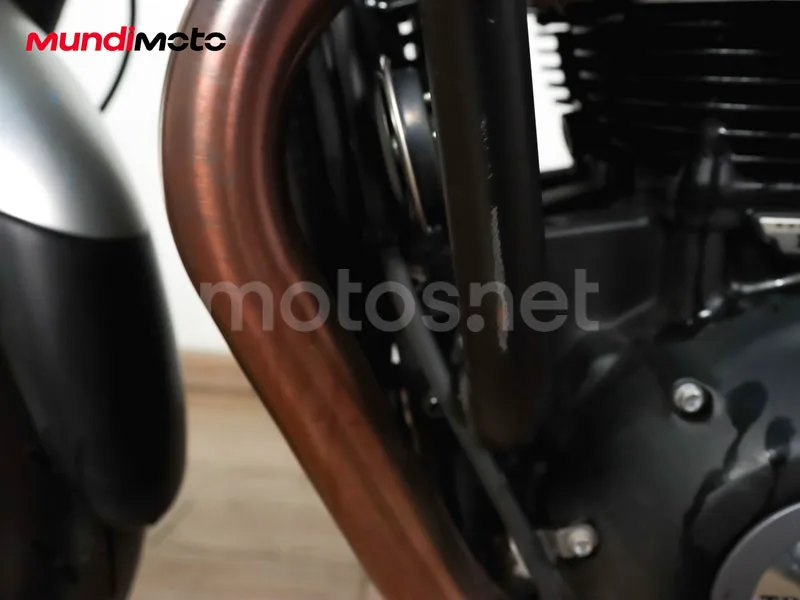 Triumph Speed Twin 1200 – Vista 16