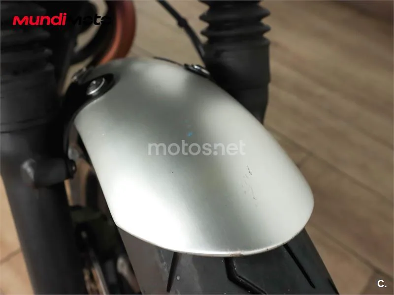 Triumph Speed Twin 1200 – Vista 23