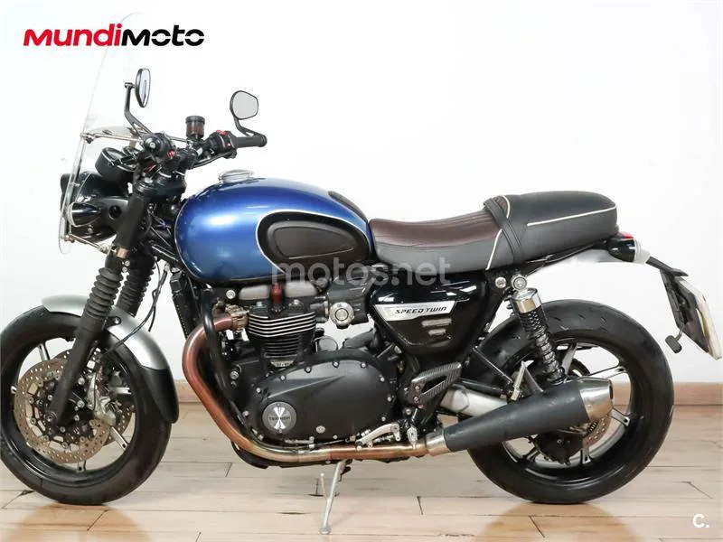 Triumph Speed Twin 1200 – Vista 6