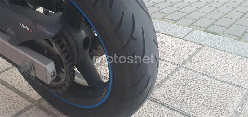 Suzuki GSF 600 Bandit S – Vista 6