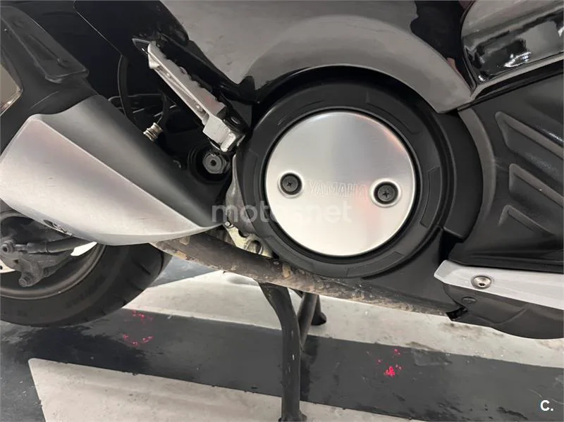 Yamaha TMAX 530 – Vista 13