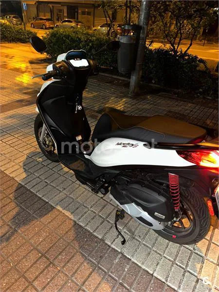 Piaggio Medley – Vista 4