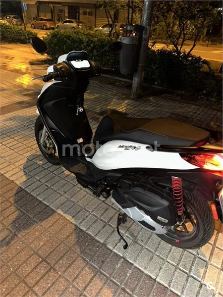 Piaggio Medley – Vista 8