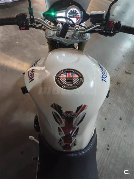 Triumph Street Triple – Vista 2