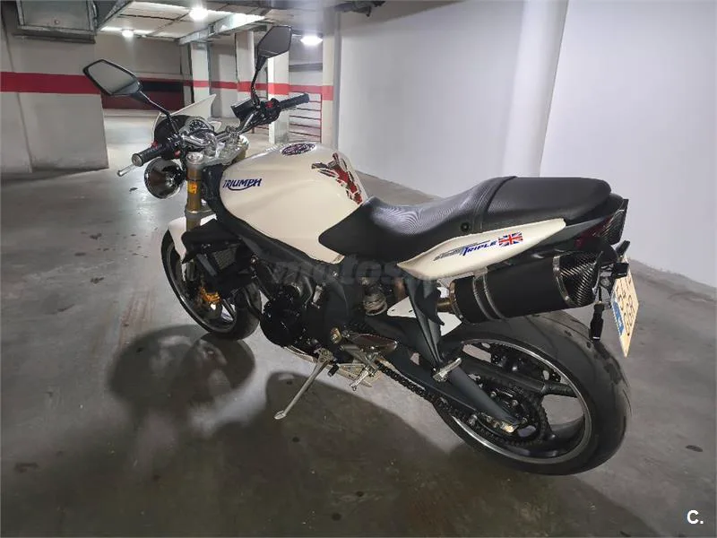 Triumph Street Triple – Vista 5