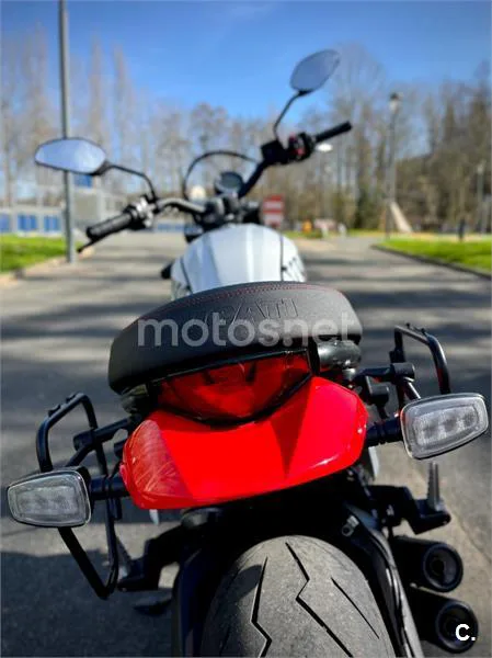 Ducati Scrambler – Vista 4