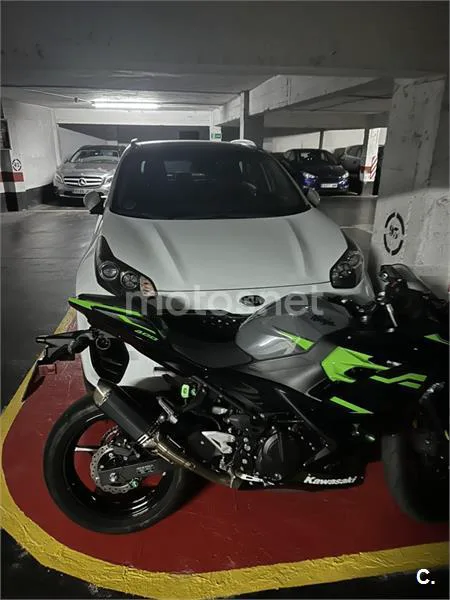 Kawasaki Ninja 400 – Vista 2