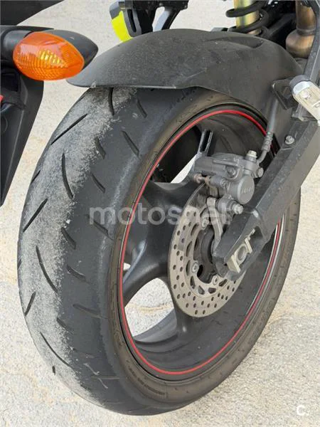 Yamaha FZ6 N S2 – Vista 4