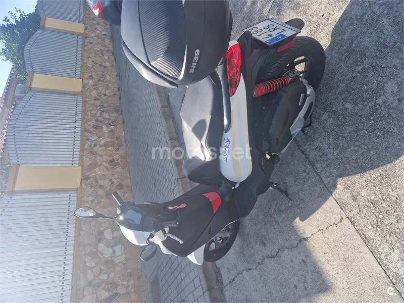 Piaggio Medley – Vista 3