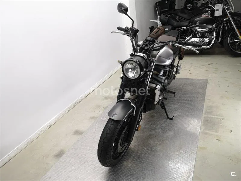 Yamaha XSR 700 – Vista 17