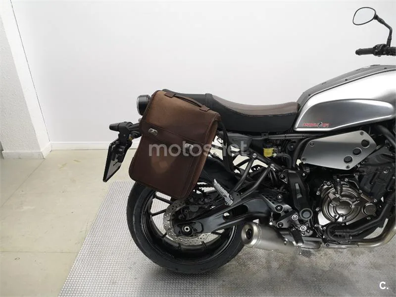 Yamaha XSR 700 – Vista 5