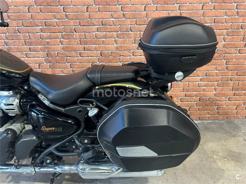 Royal Enfield Super Meteor 650 – Vista 14