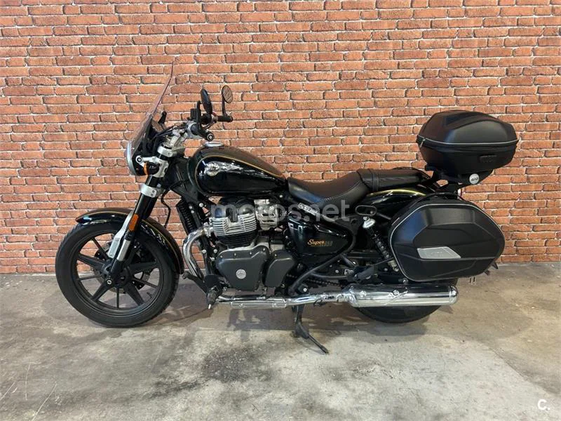 Royal Enfield Super Meteor 650 – Vista 10