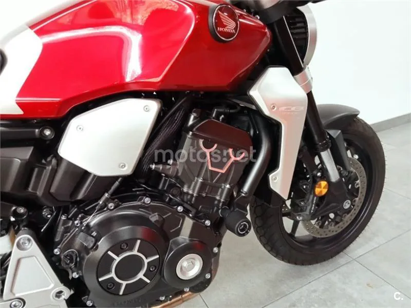 Honda CB 1000R – Vista 12