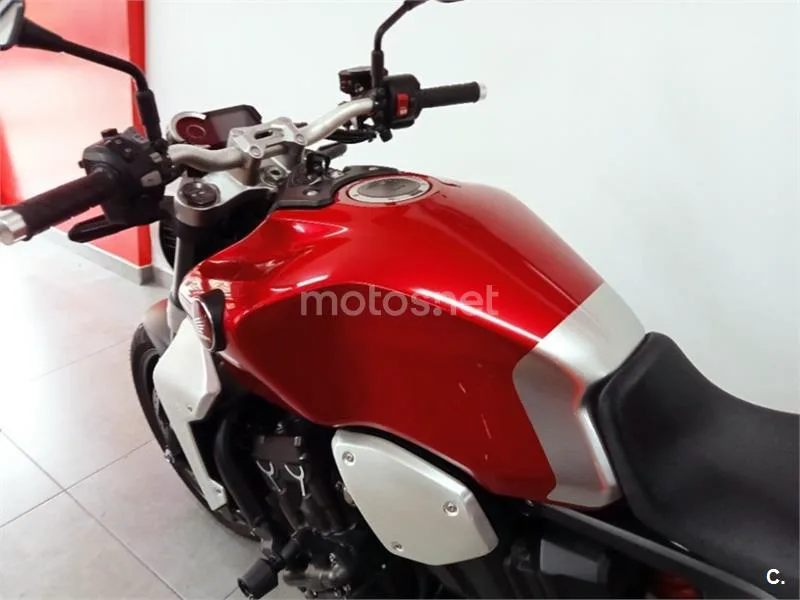 Honda CB 1000R – Vista 3