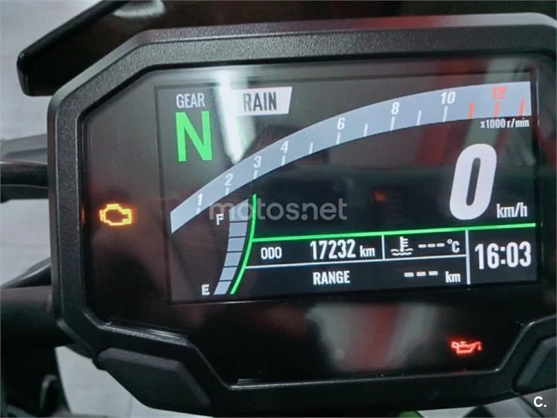 Kawasaki Z900 – Vista 12