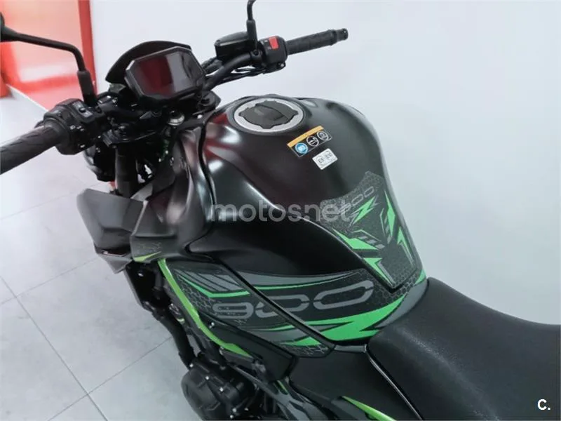 Kawasaki Z900 – Vista 4