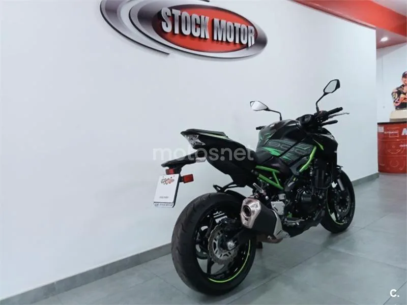 Kawasaki Z900 – Vista 8