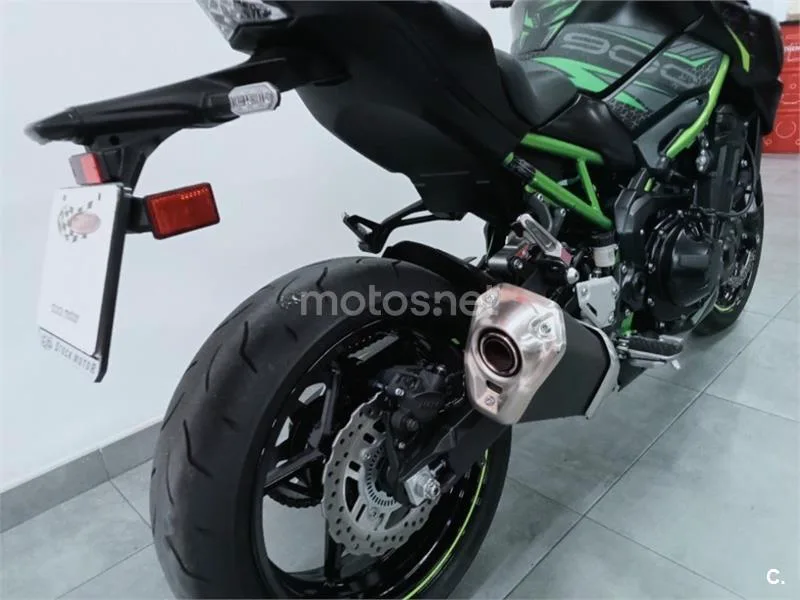 Kawasaki Z900 – Vista 9