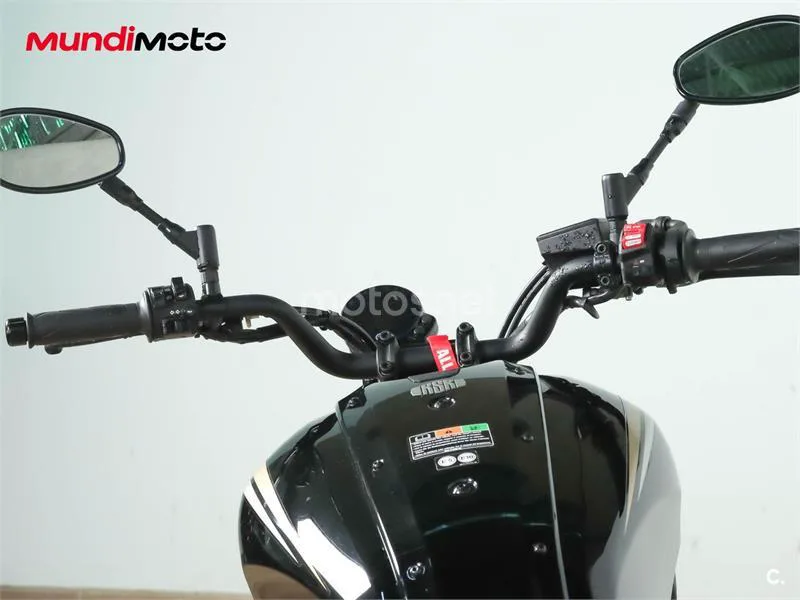 Yamaha XSR 700 – Vista 11