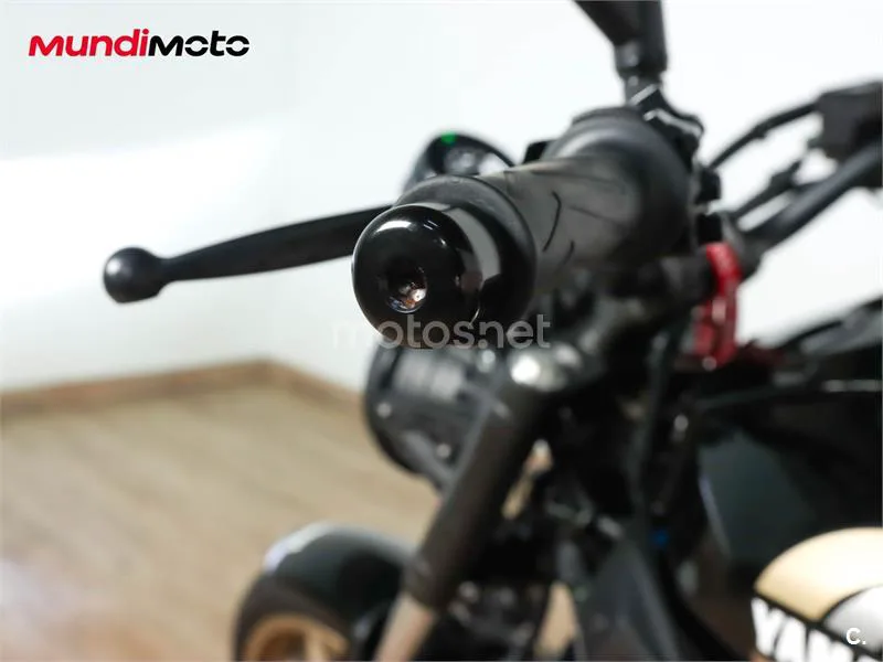 Yamaha XSR 700 – Vista 15