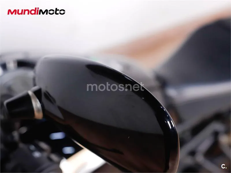 Yamaha XSR 700 – Vista 16
