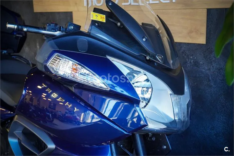 Triumph Trophy 1200 – Vista 7
