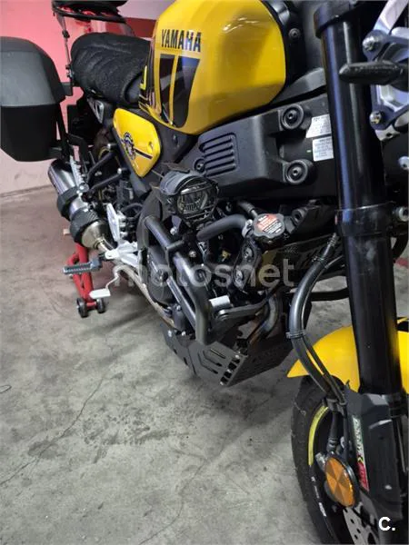 Yamaha XSR 125 – Vista 9