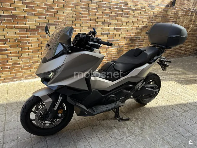 Honda Forza 750 – Vista 3