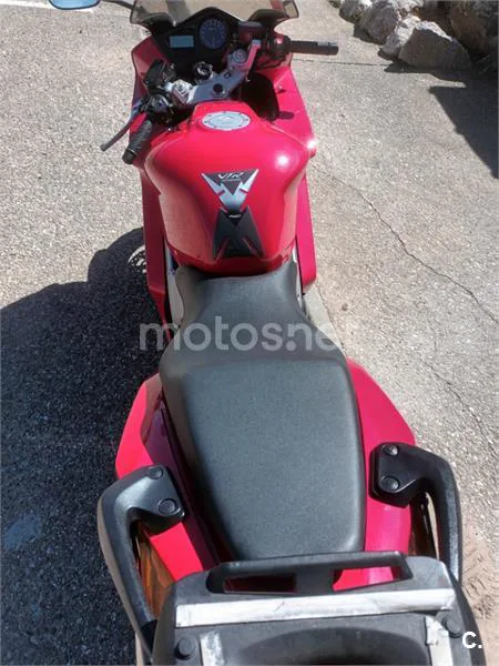 Honda VFR 800 FI – Vista 4