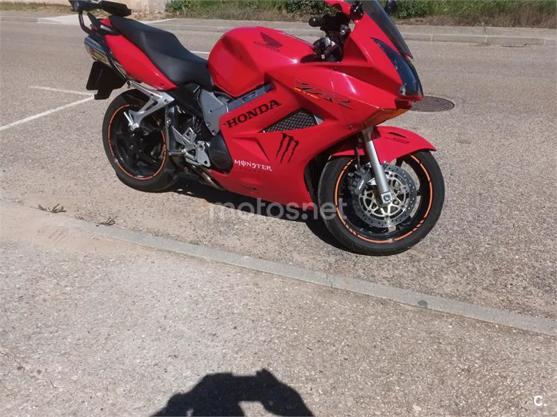 Honda VFR 800 FI – Vista 6