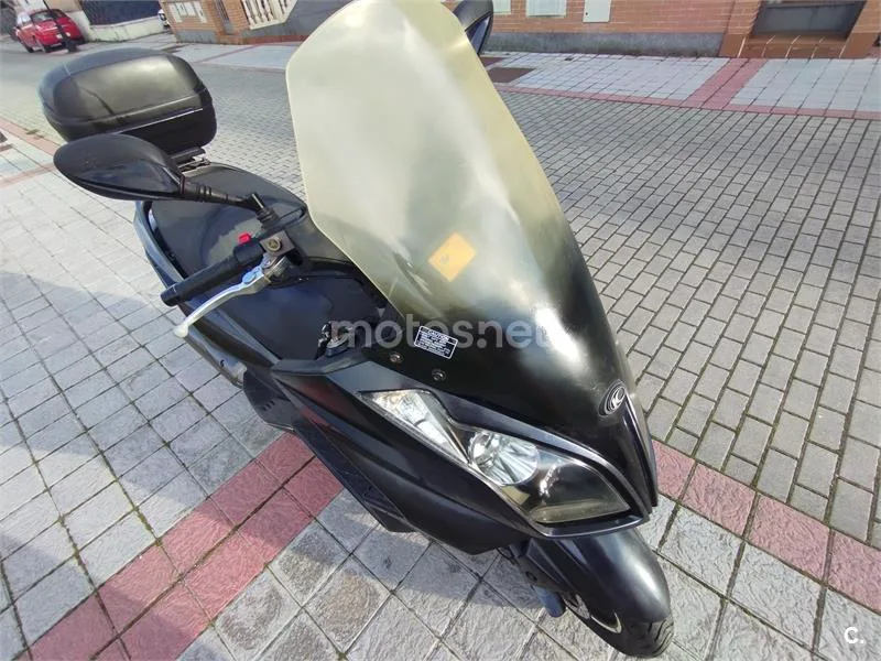 Kymco Super Dink 125i – Vista 3