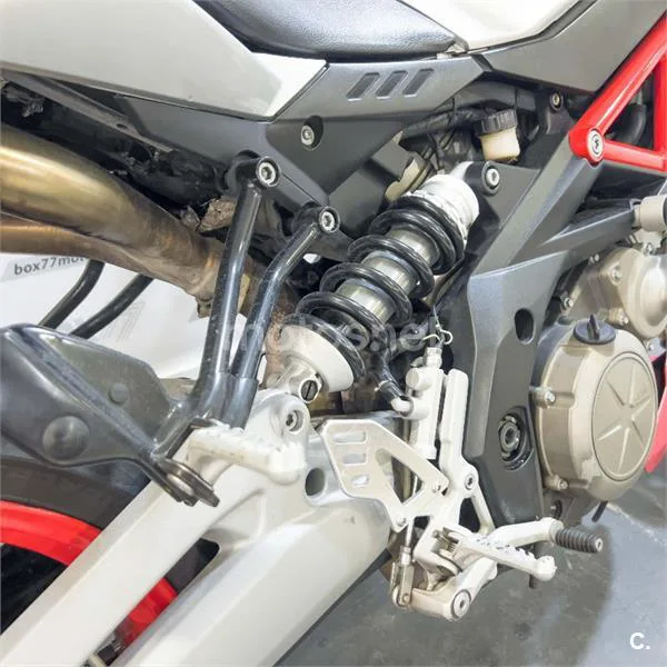 Aprilia Shiver 750 – Vista 17