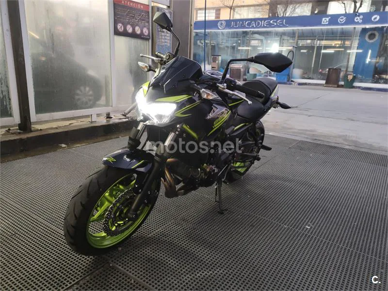 Kawasaki Z 650 – Vista 3
