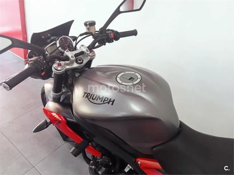Triumph Street Triple – Vista 3