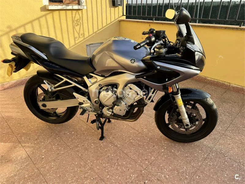 Yamaha FZ6 S – Vista 7