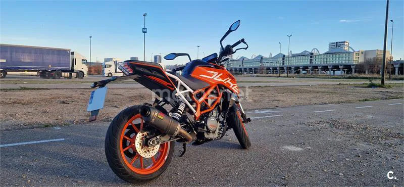 KTM 390 – Vista 3