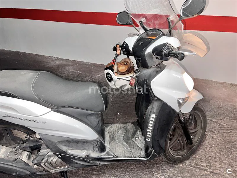Yamaha Xenter 125 - Vista 4
