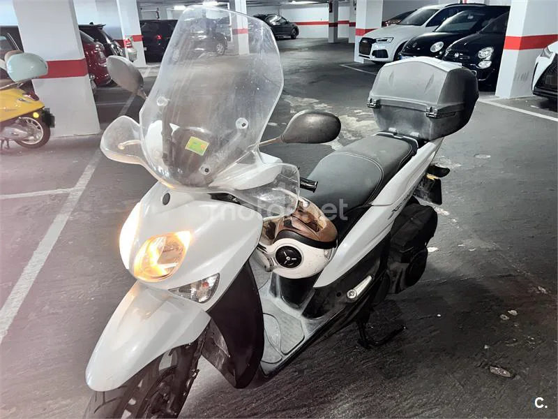 Yamaha Xenter 125 - Vista 6