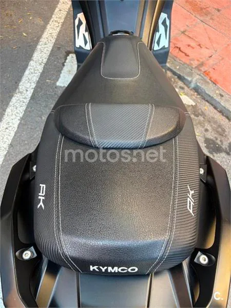 Kymco AK 550 – Vista 7