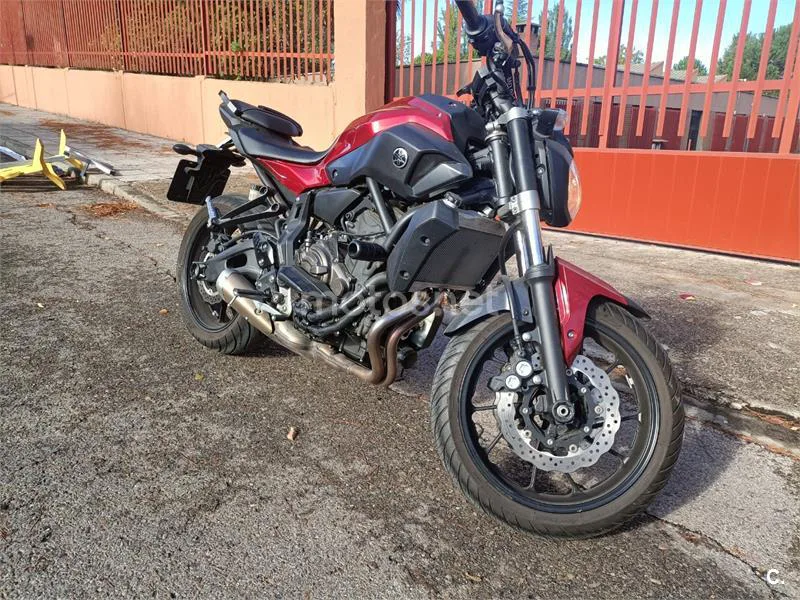 Yamaha MT-07 – Vista 5
