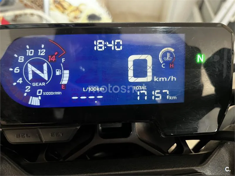 Honda CB 650 R – Vista 9