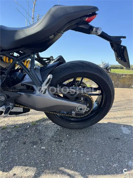 Ducati Monster 821 – Vista 5