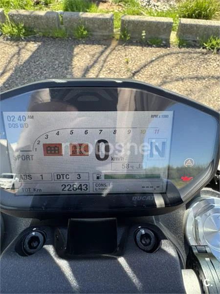 Ducati Monster 821 – Vista 6