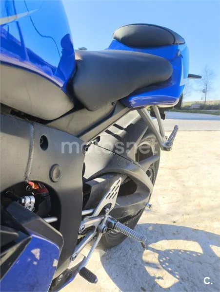 Yamaha R6 – Vista 9