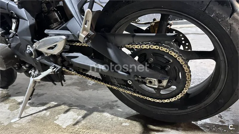 Triumph Street Triple – Vista 11