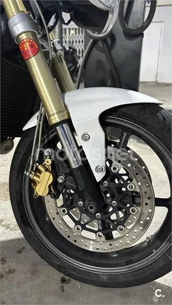 Triumph Street Triple – Vista 8